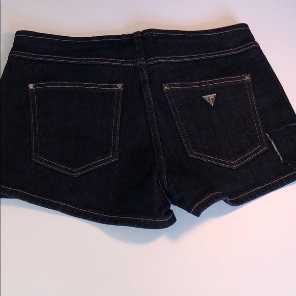 Guess Shorts - Picture 4 of 10
